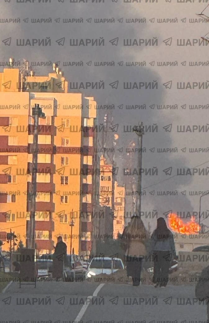 БПЛА атакуют Новый Уренгой в Ямало-Ненецком автономном округе. Целью атаки мог стать Но...