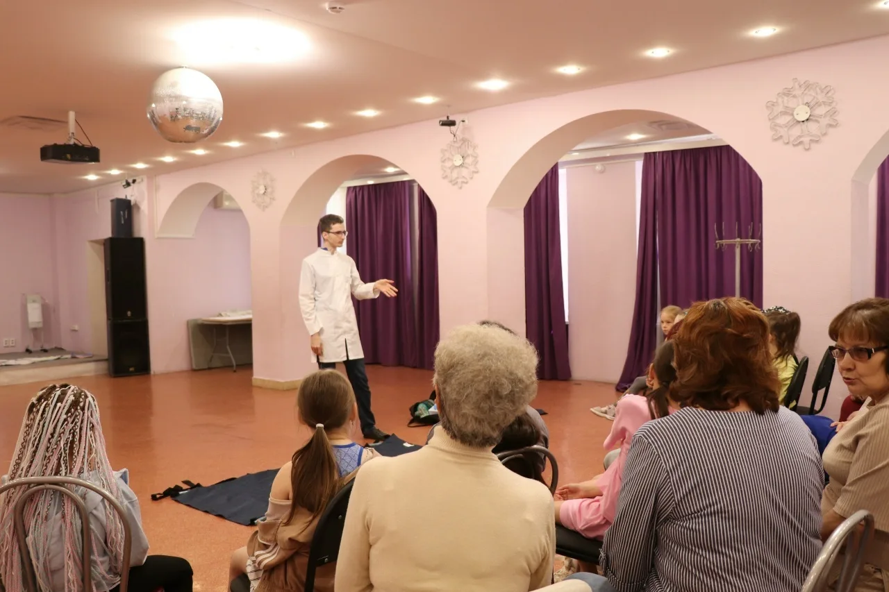 Поликлиника обучает тюменцев навыкам первой помощи

Сотрудники поликлиники №12 провели занятия по пе