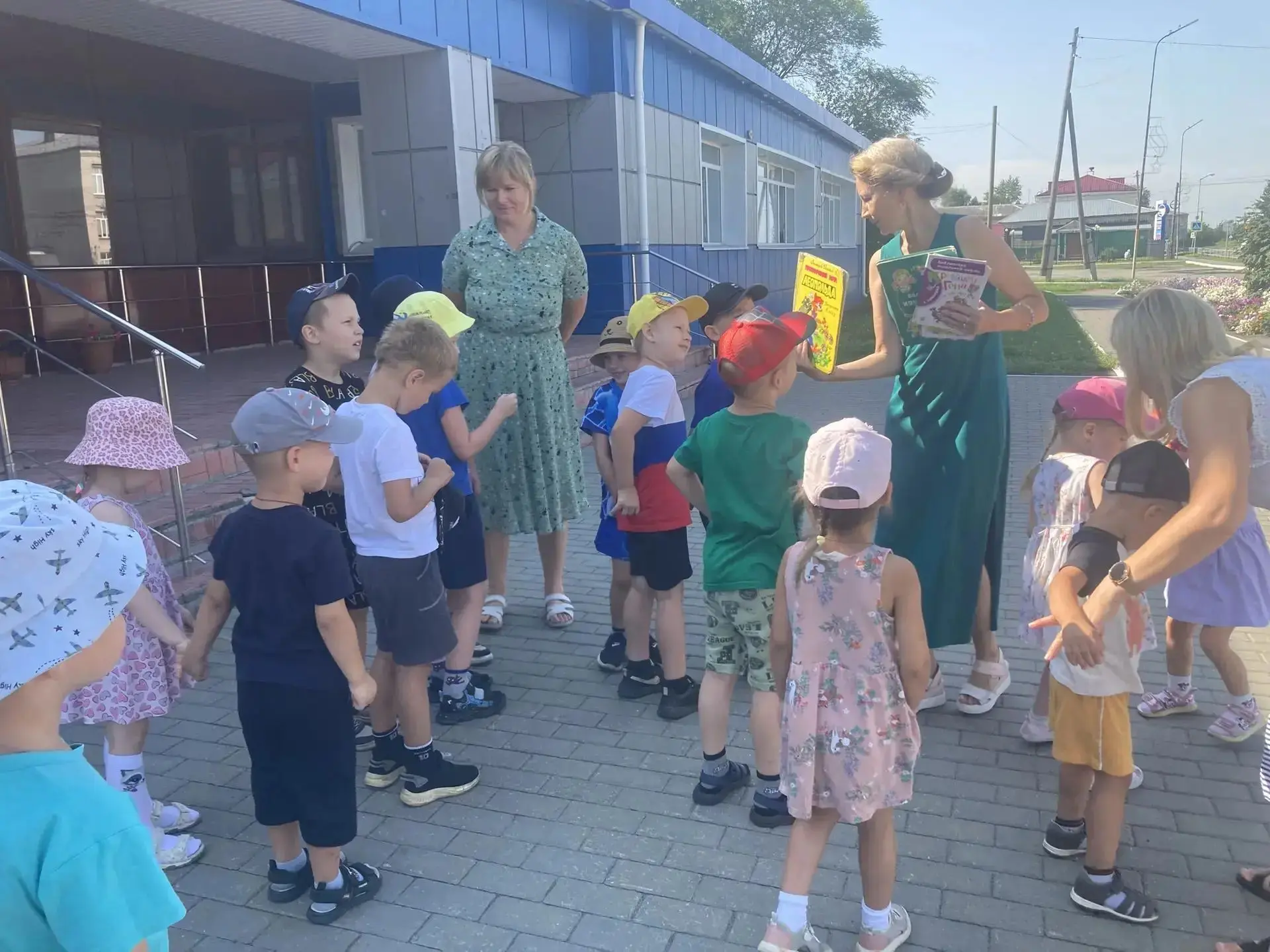 🎉 «Мы — одна команда!» 🎉

Как же здорово, когда рядом есть верные друзья! 🤗 В Международный день 