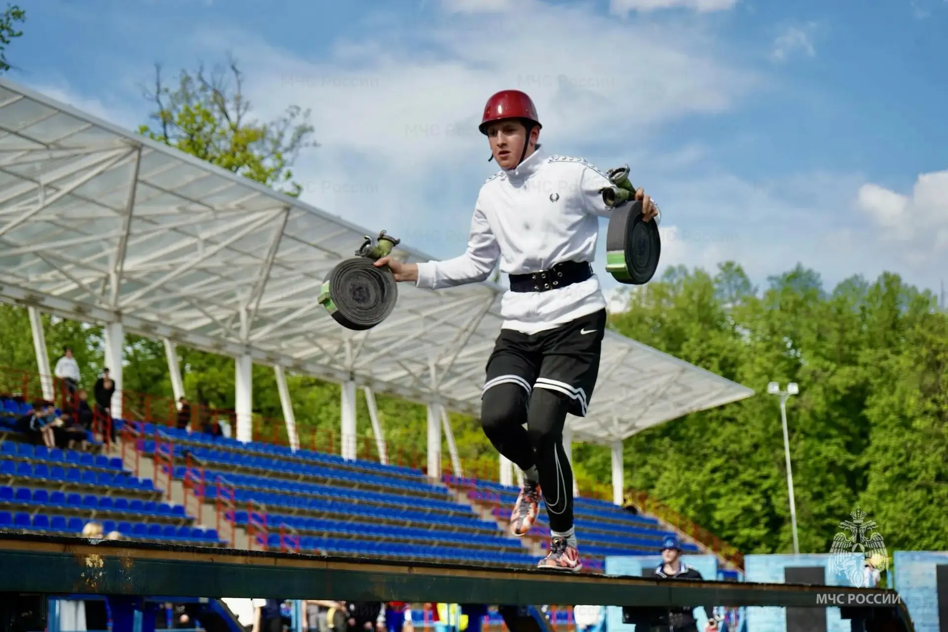 🏆В Москве проходит Чемпионат и Первенство по пожарно-спасательному спорту   В этом году в соревнован