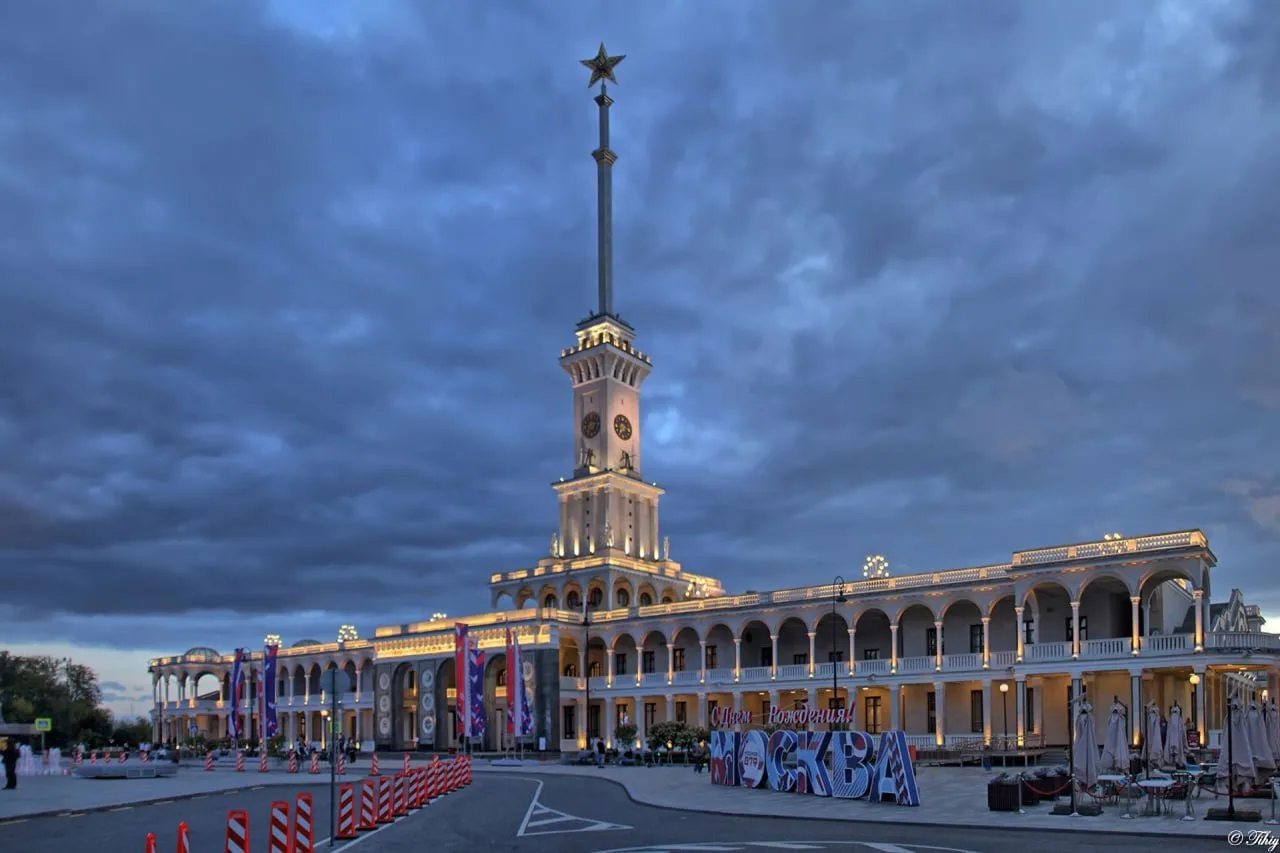 ✨Осеннее небо на Северном речном вокзале