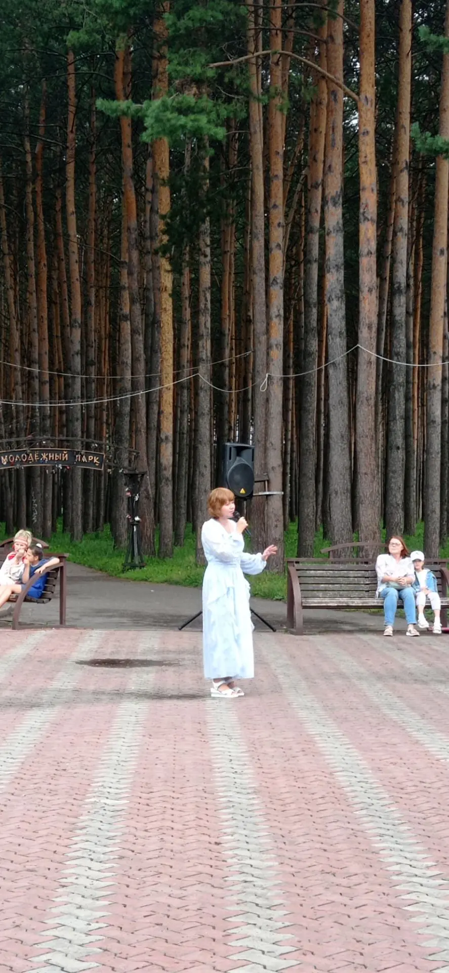 Участвуем в ТВОРЧЕСКОМ ДВОРИКЕ
 
✨19 июля в Молодёжном парке состоялся второй за это лето концерт Ре