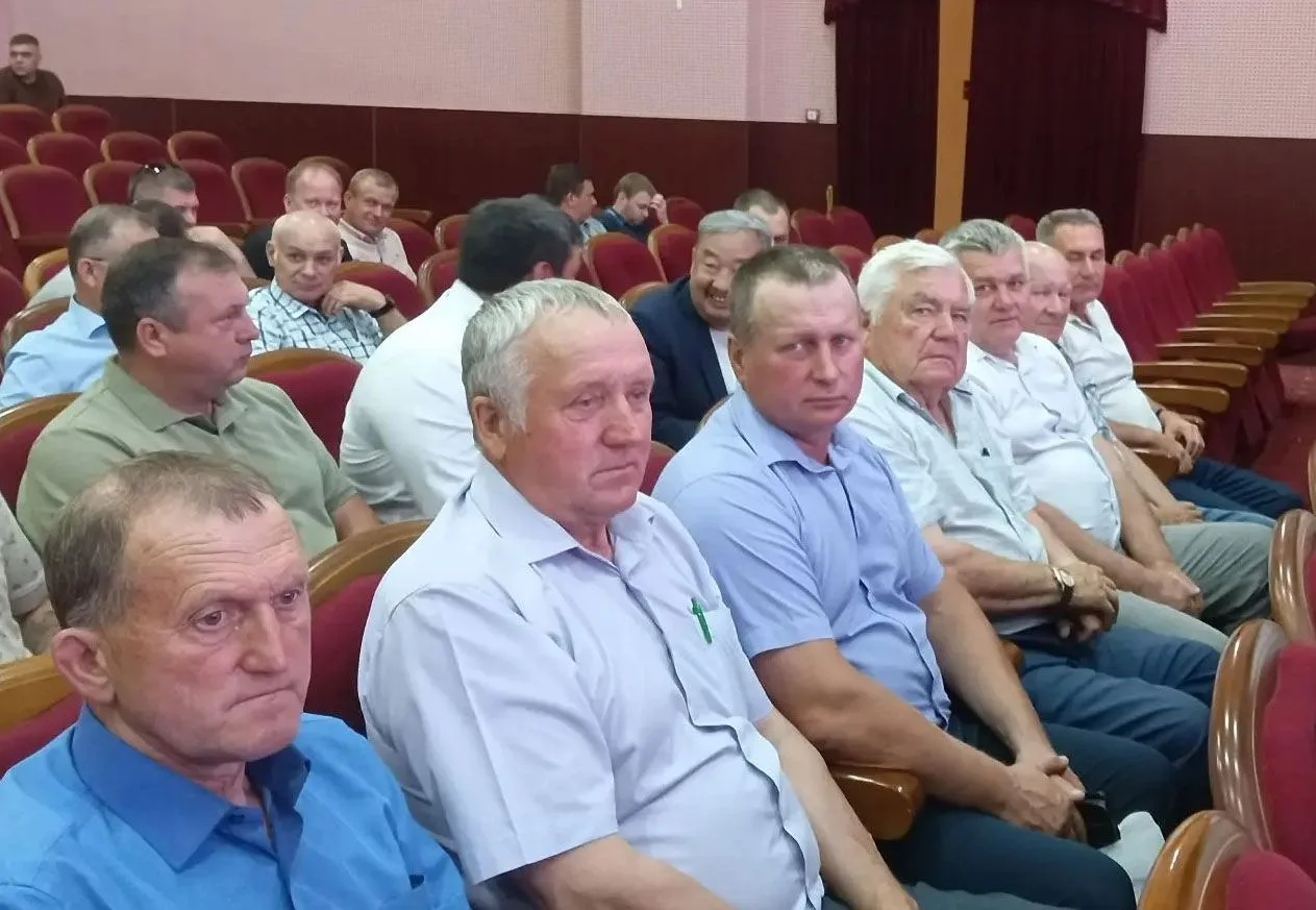 Стратегия на урожай-2026. 

Делегация Новосергиевского района приняла участие в зональном совещании 