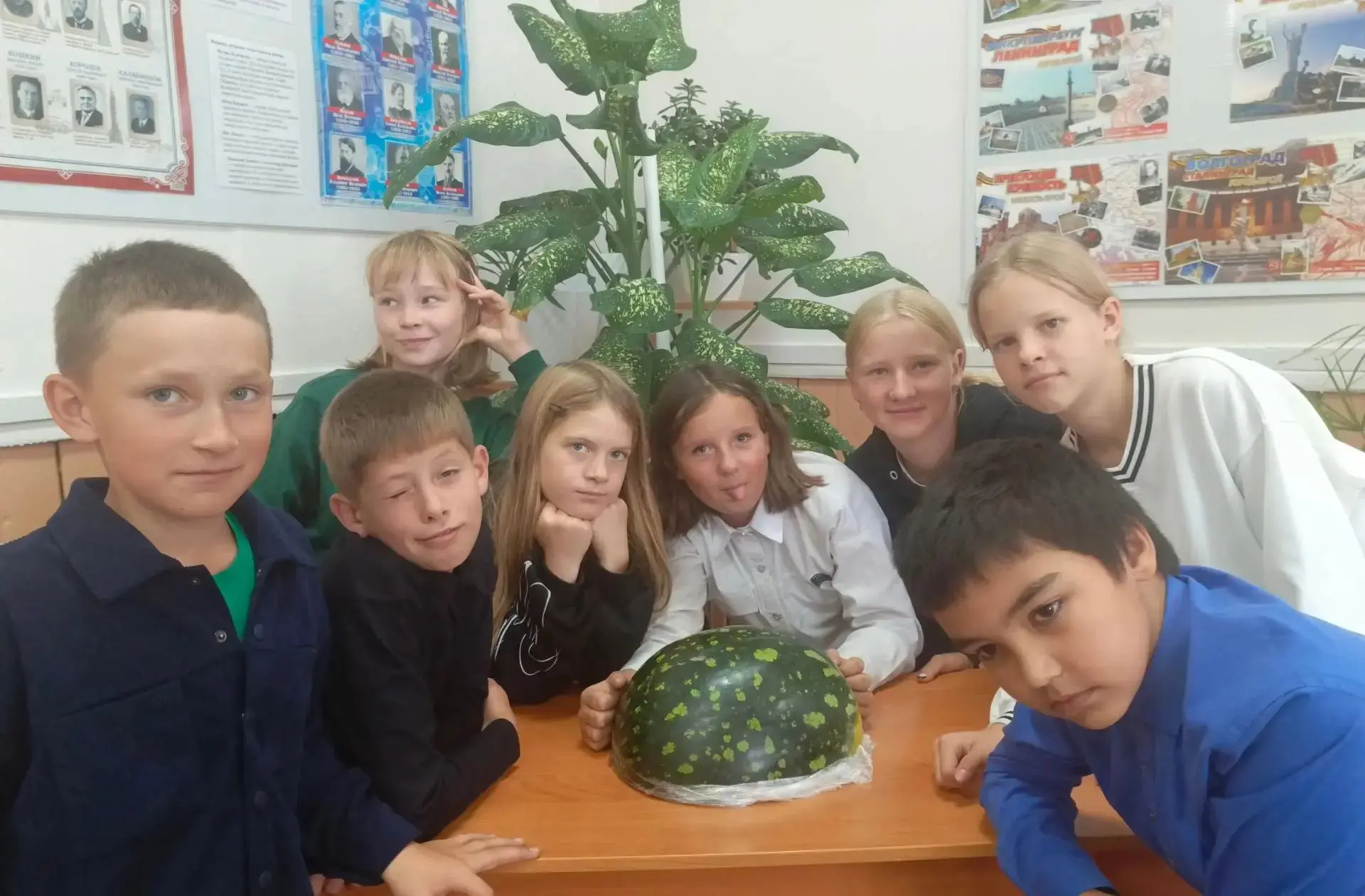 Завершилась яркая и насыщенная «Разноцветная неделя» в МКОУ Барлукская СОШ. Финальным а...