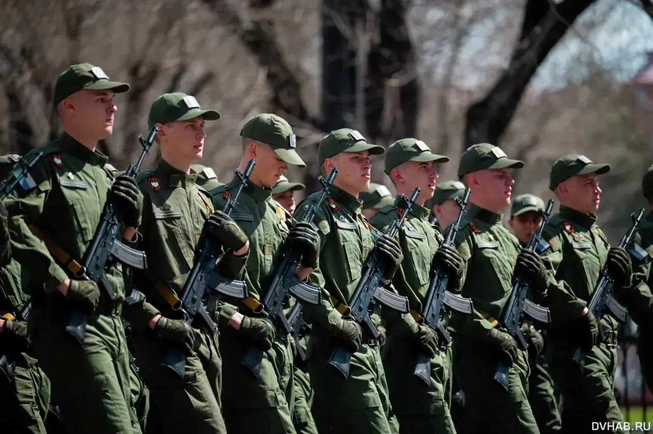 #ПАРАД_ПОБЕДЫ  С гордостью сообщаем, что студенты Дальневосточного филиала РГУП им. В.М. Лебедева пр