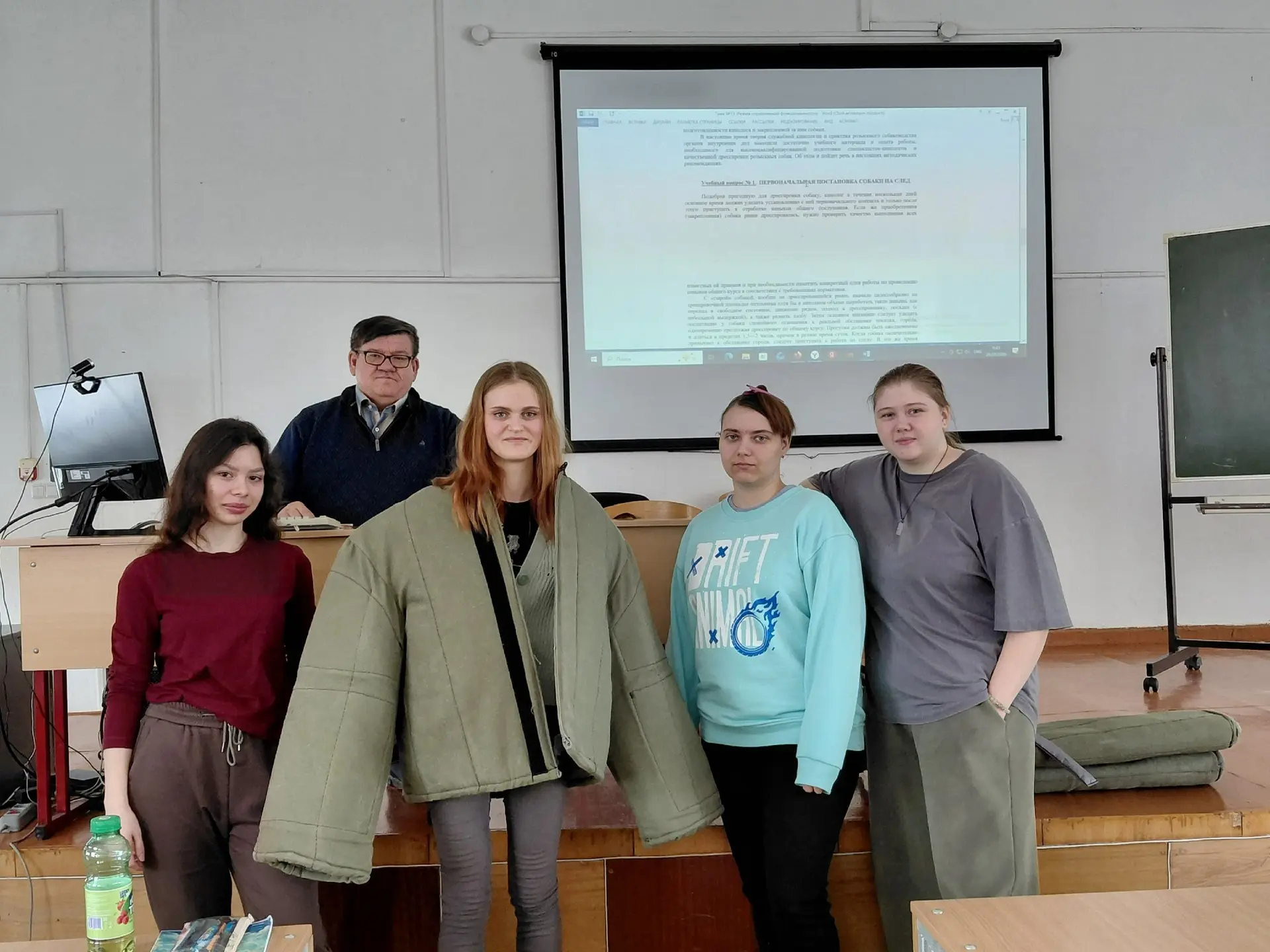 Узнали еще больше о дрессировке собак 💯  Специалисты-кинологи ФКУ ИК-43 ГУФСИН России по Кузбассу со