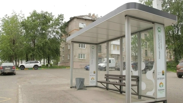 ✅В Соликамске возобновили установку современных остановочных комплексов.