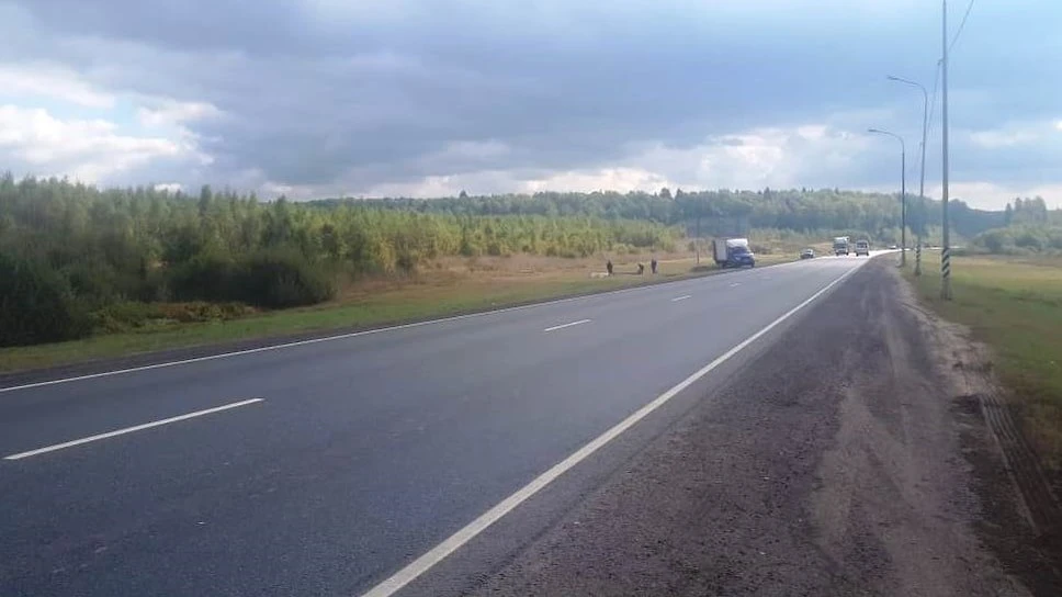 В Ярославской области перекрыто движение по федеральной трассе М-8 на участке от поворота на Гаврило