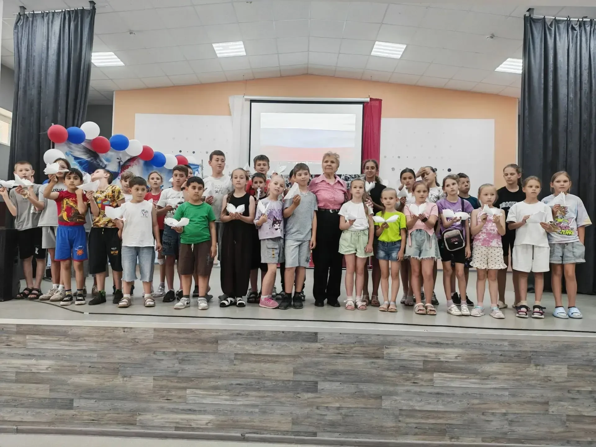 Сегодня в лагере был по-настоящему важный и многогранный день, наполненный как трогательными, так и 