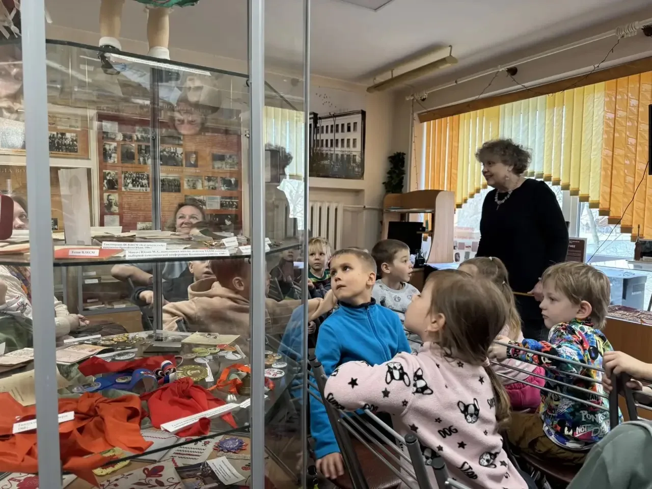 Орлята-дошколята в гостях у школьного музея   ⭐️В увлекательное прошлое попали юные орлята-дошколята