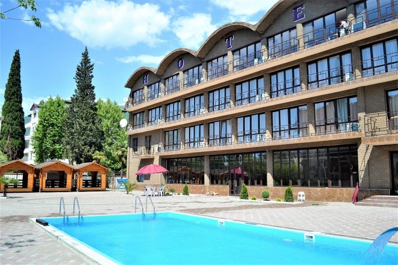 🏖️ Абхазия, Гагра

🏨 Магнолия Гостиница 3 ⭐

✈️ Вылет из Самары — 23 июня
🌙 6 ночей
🍽 Без питани