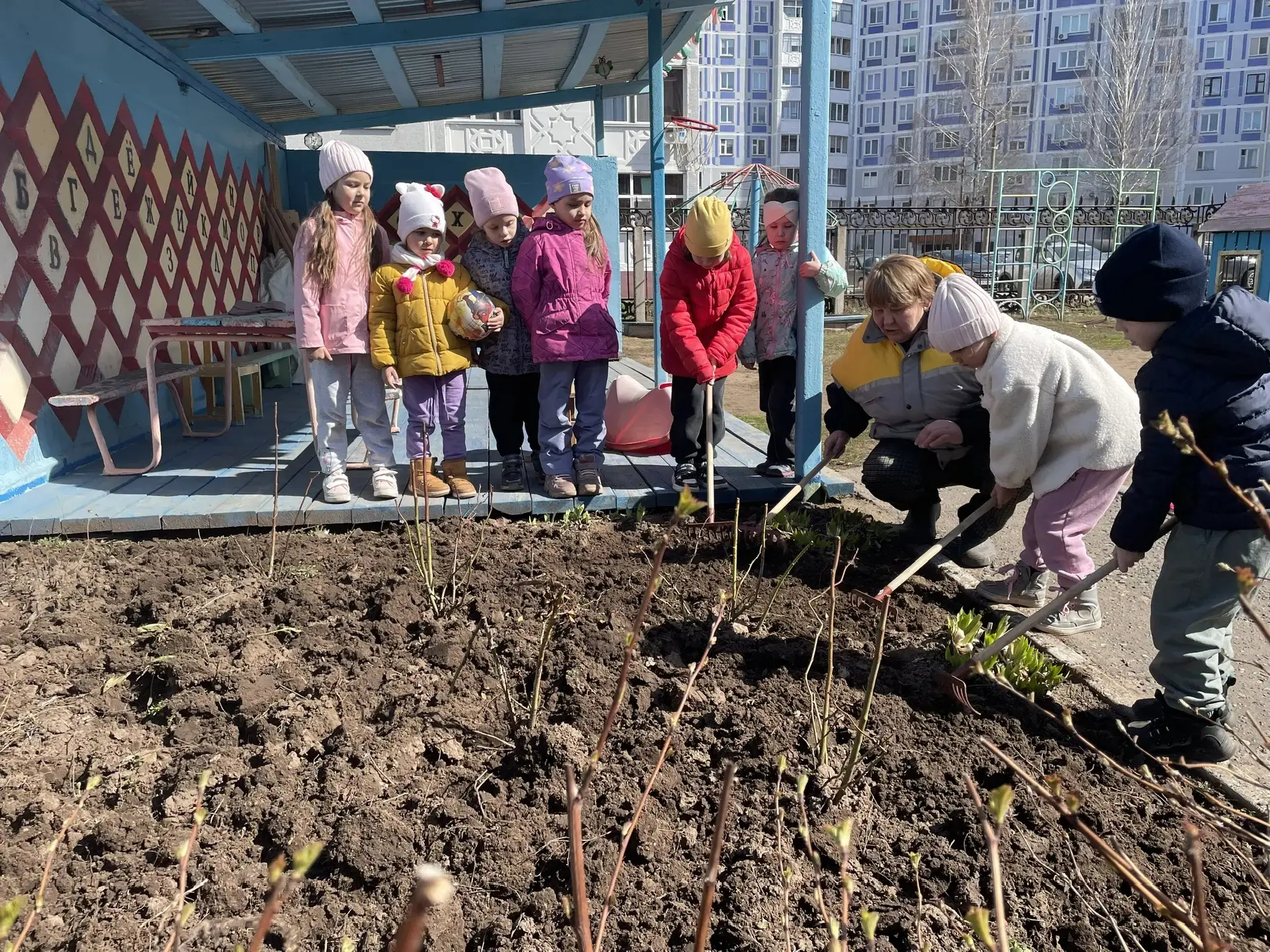 🪻🌾Скоро пышные клумбы раскроют свои яркие объятия, радуя глаз буйством красок. Семена и нежная рас