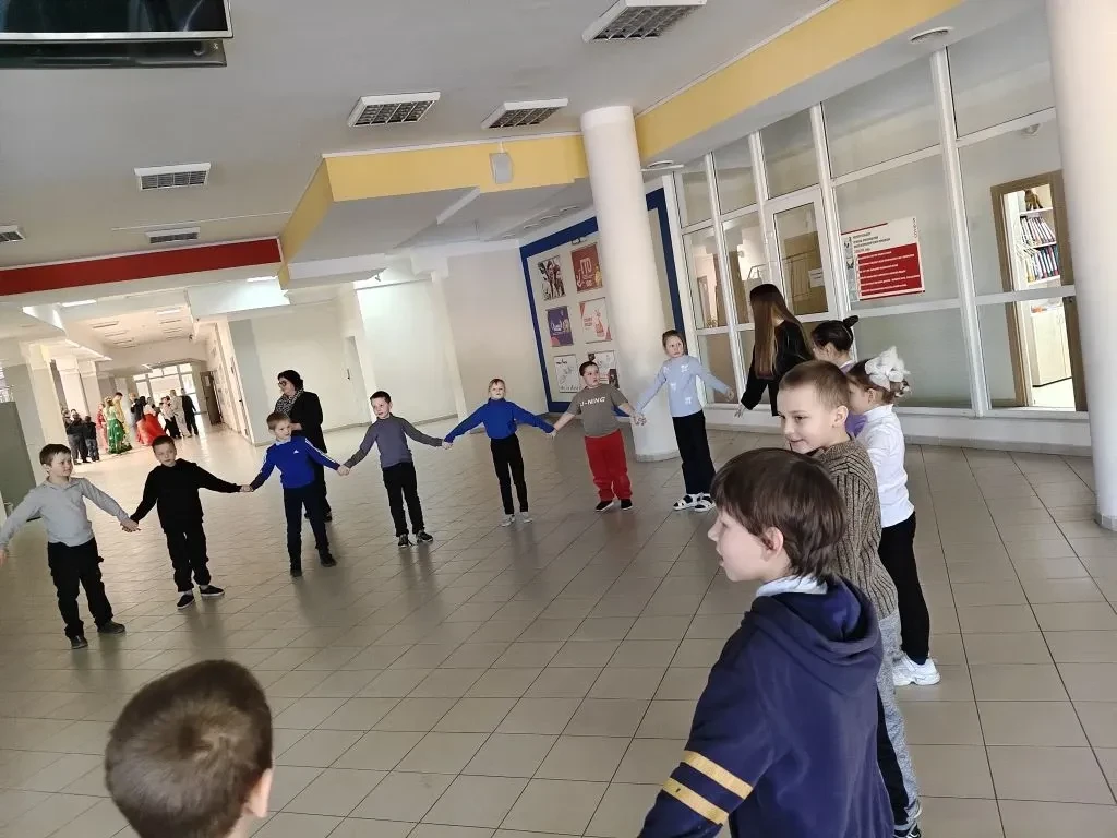 "Широкая Масленица" в нашей школе: Праздник весны и веселья! ☀В рамках Масленичной недели в нашей шк