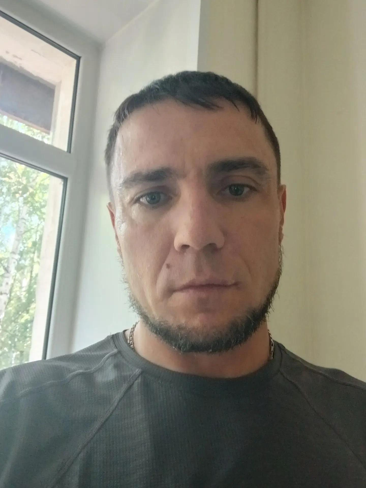 +79340402288