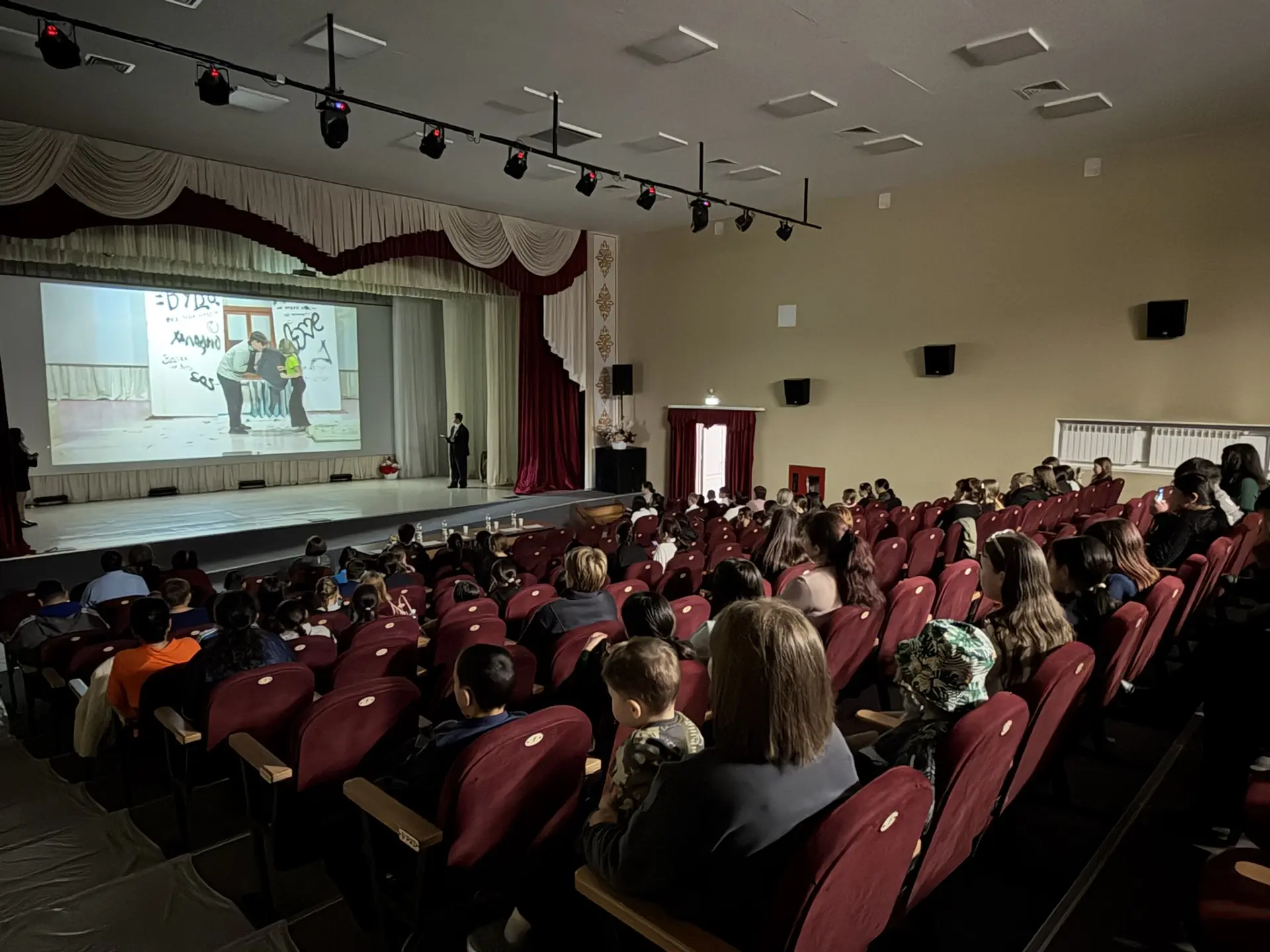 14 мая 2026 года в МФУК «Гэсэр»  прошел муниципальный методический фестиваль «Школьный ...