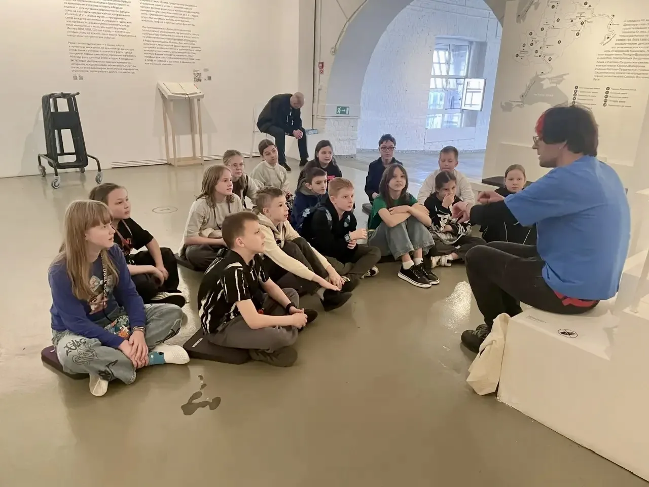 🏛 Путешествие в историю Москвы  📚 В последний день марта ученики 3А, 4Б и 4Д классов отправились в М