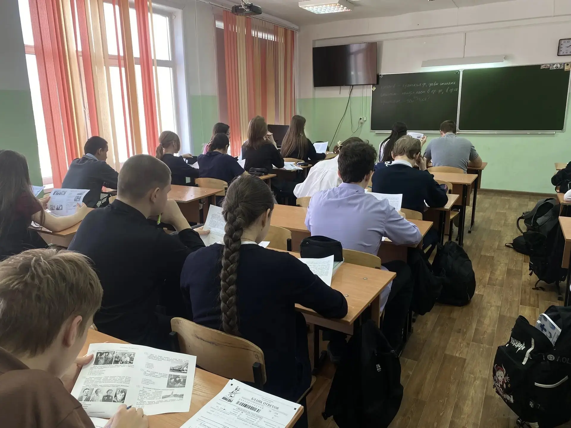 🕊 Диктант Победы🕊  Всероссийская историческая акция "Диктант Победы" прошла в стенах нашей школы 24 