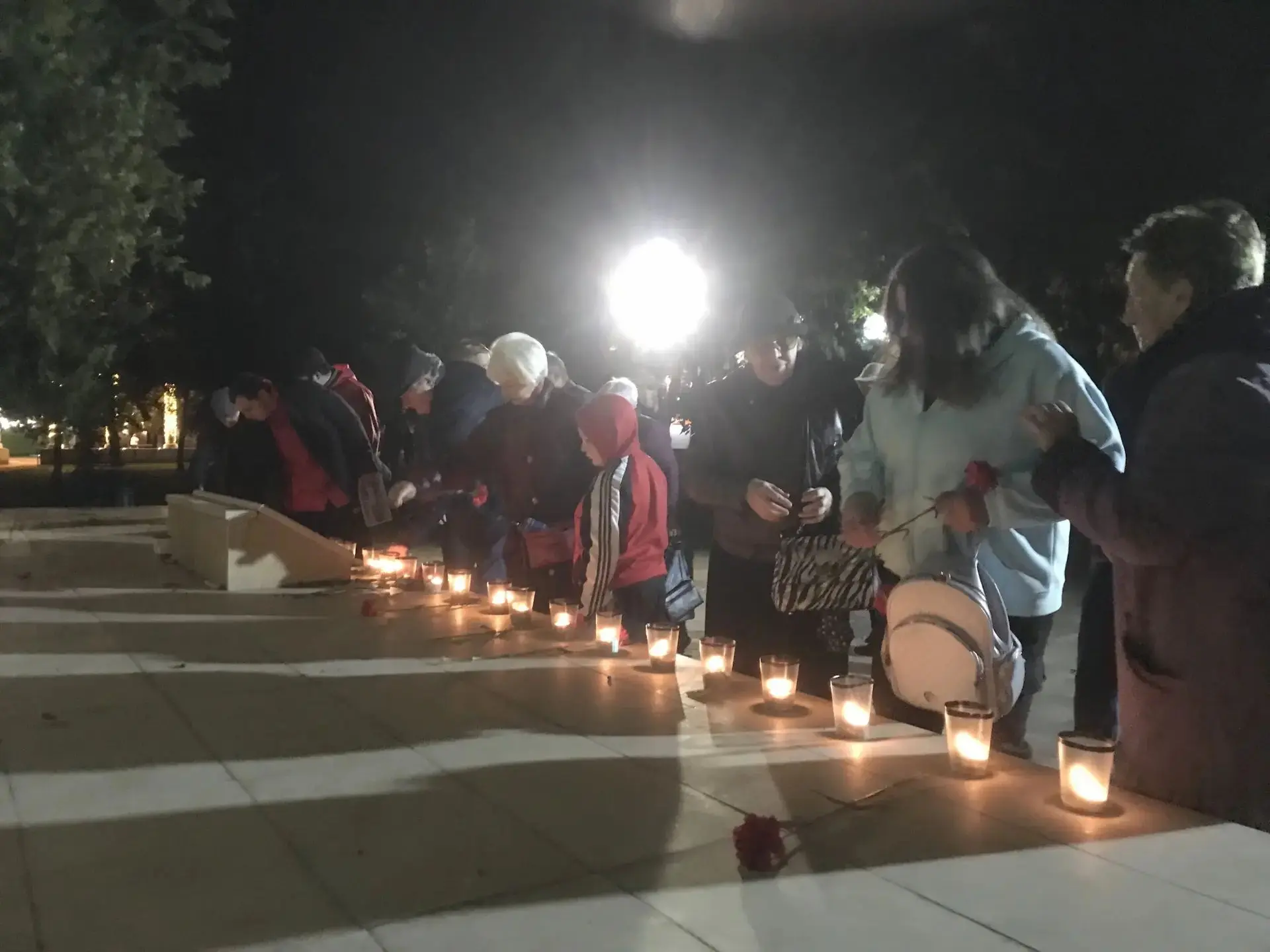 Коммунисты Карачаево-Черкесии почтили память защитников Белого дома, расстрелянных 3-4 ...