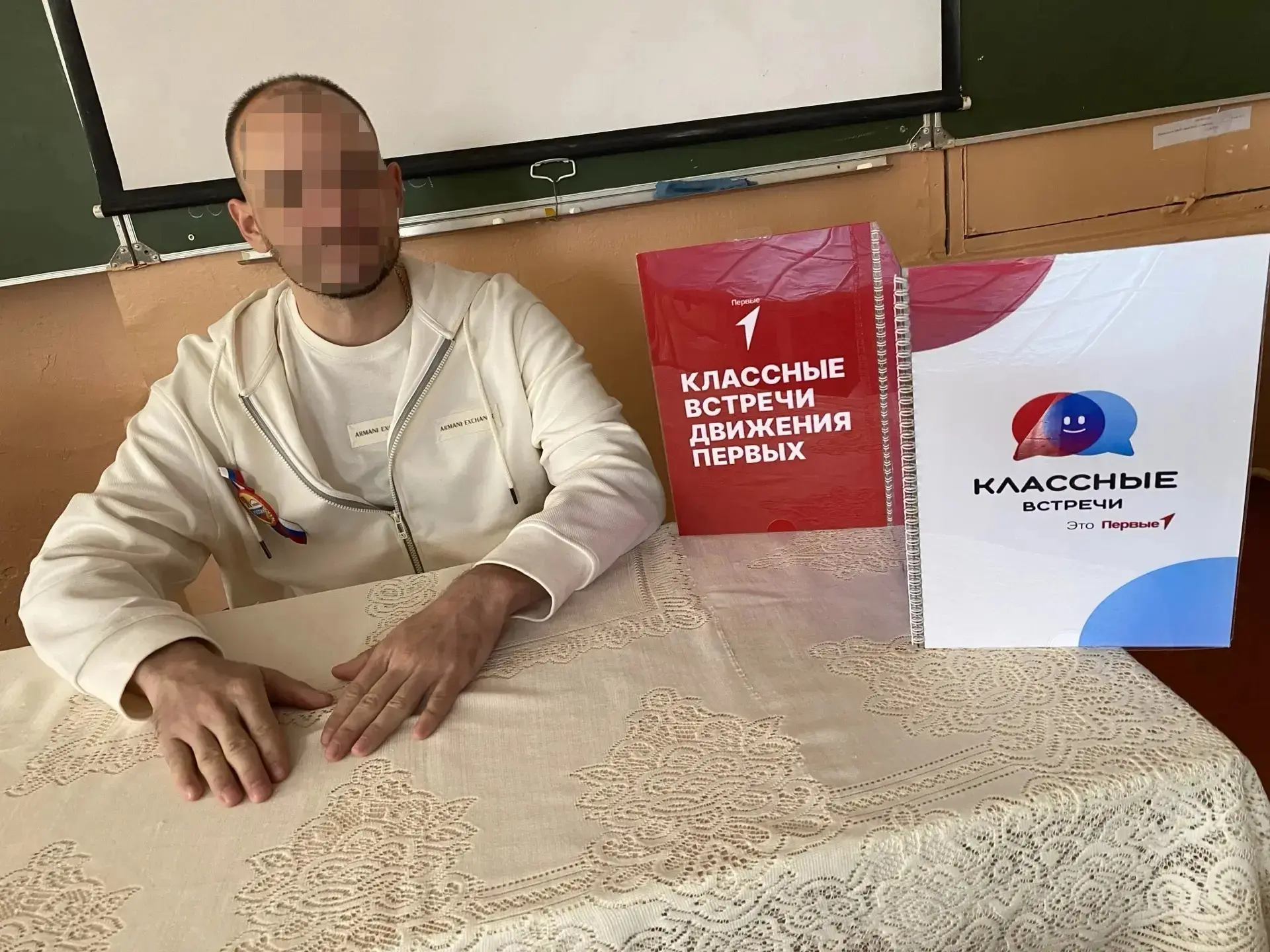 Сегодня состоялся час общения юнармейцев лицея с участником СВО. Мероприятие состоялось в формате Кл
