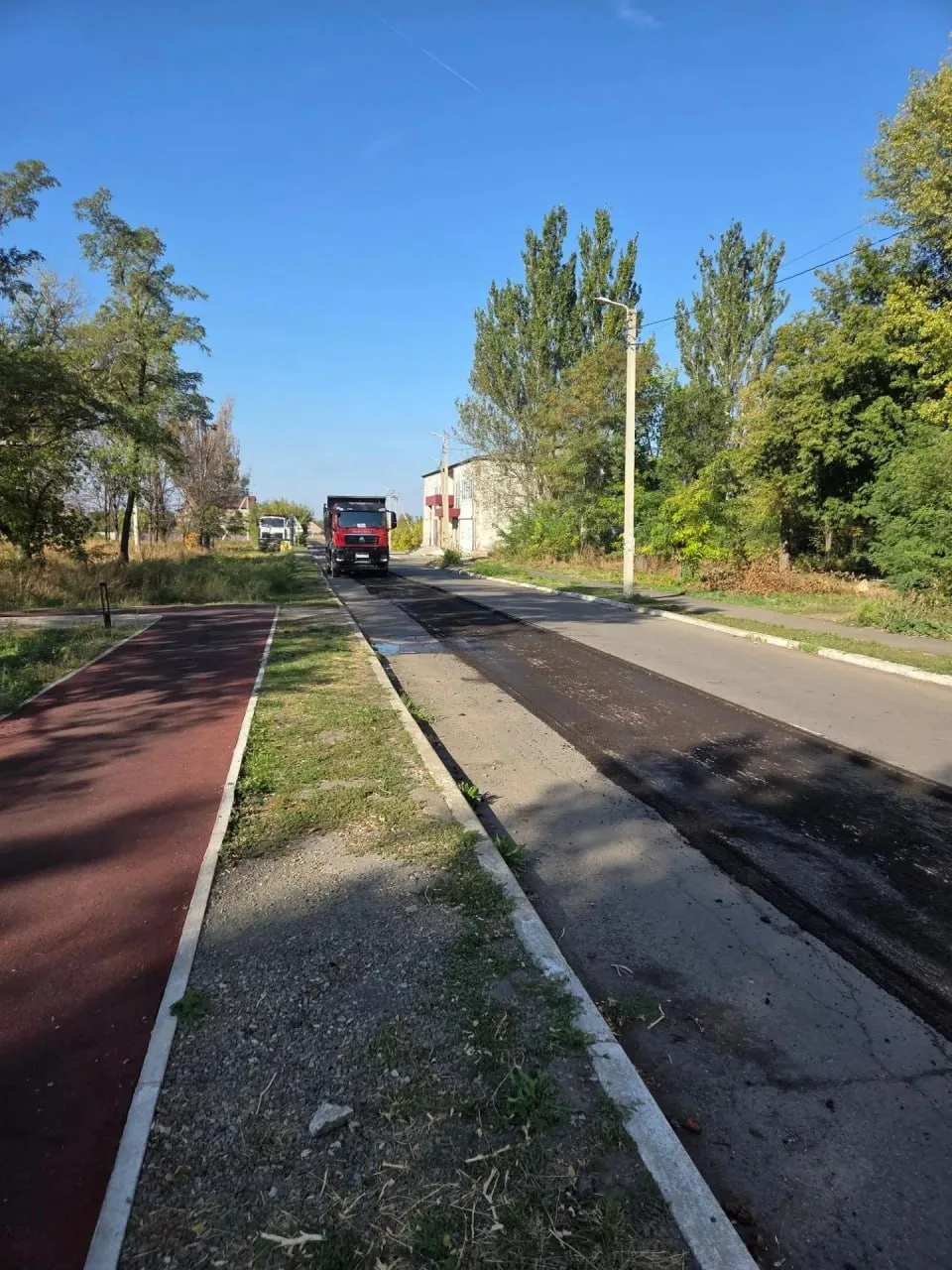 🛠Владимирские работяги ремонтируют дороги в Кировском