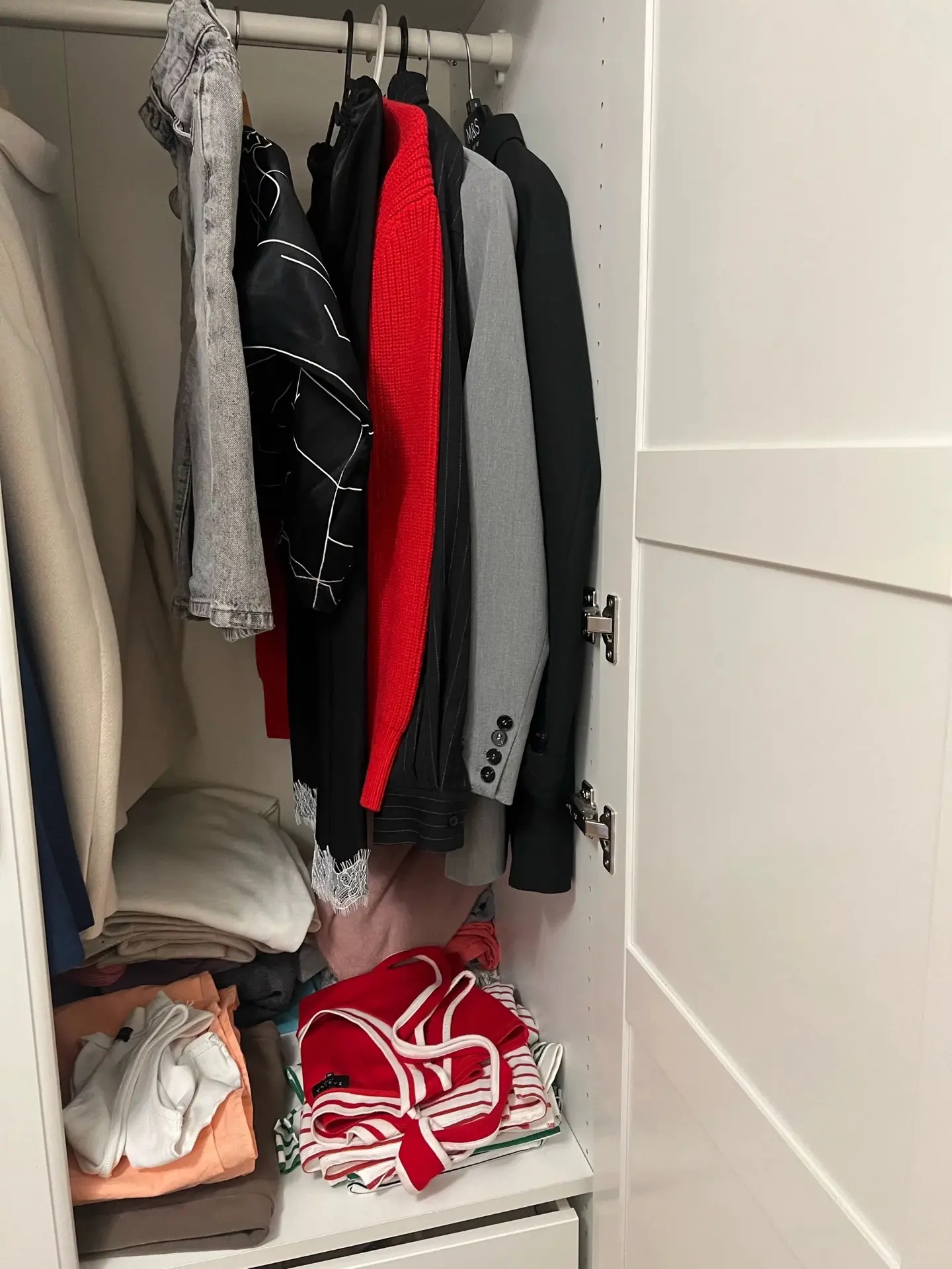 НЕЧЕГО НОСИТЬ. ТЕБЕ НЕ КАЖЕТСЯ?

ЧАСТЬ 2

Приветствую, роскошные!

Продолжим разговор про знаменитое