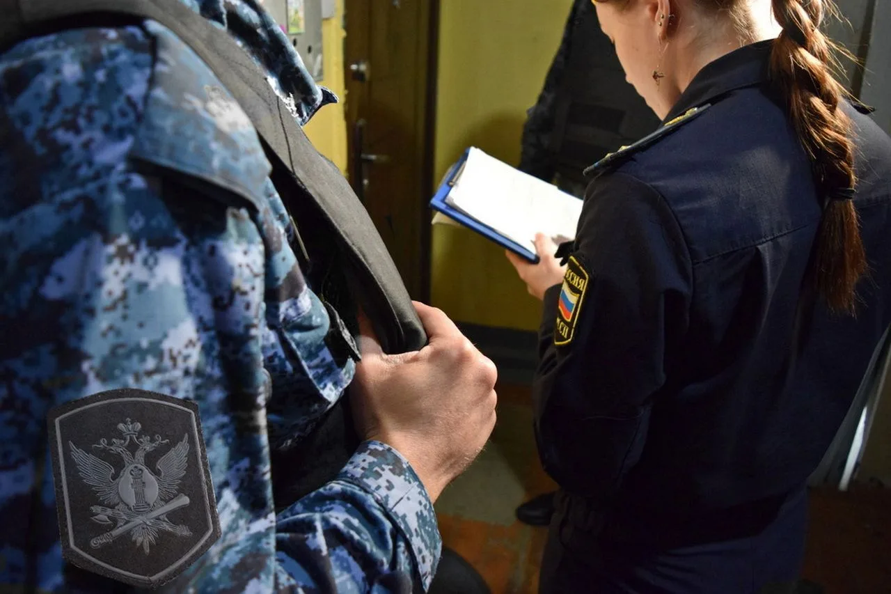 Должник трудоустроился, чтобы выплачивать алименты дочери

✅ Благодаря судебным приставам неплательщ