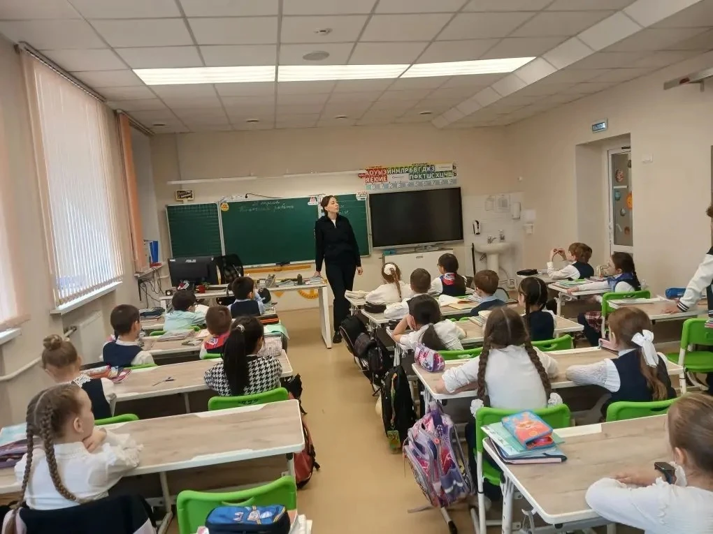 Профилактическое мероприятие по безопасности дорожного движения в гимназии № 1  28 апреля в МБОУ г. 