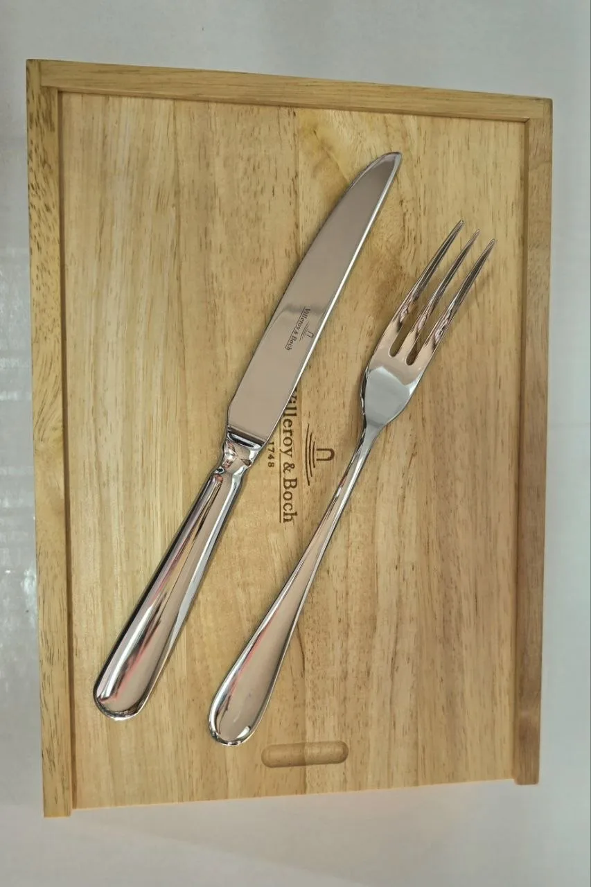 В наличии наборы для стейка Villeroy&Boch Oscar на 6 персон.
Нержавеющая сталь 18/10. 
Фирменная дер