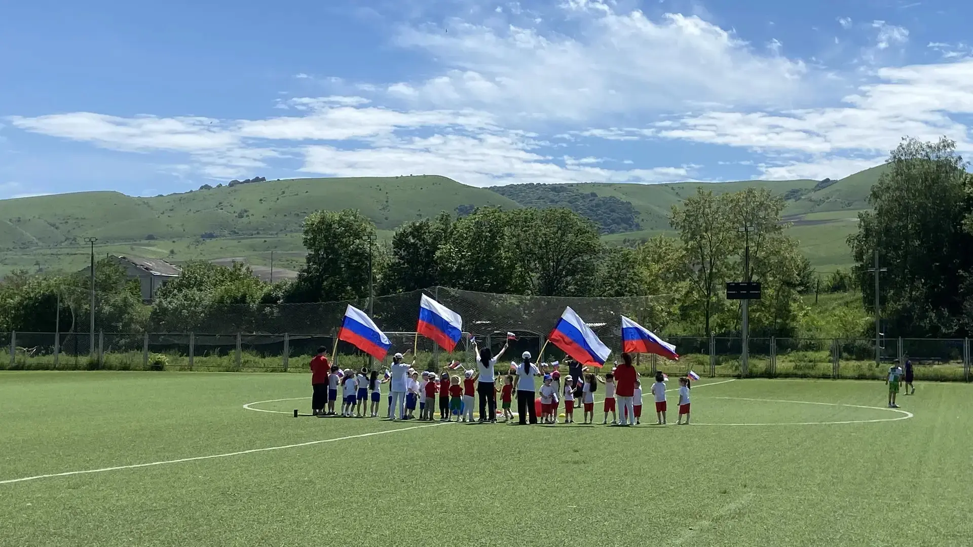 🇷🇺 #ДЕНЬРОССИИ

#МИРАДОБРАБЛАГОПОЛУЧИЯ

#ГОДДОШКОЛЬНОГООБРАЗОВАНИЯ
#МояМалаяРодина
#ПАМЯТНАЯ_ДАТА
