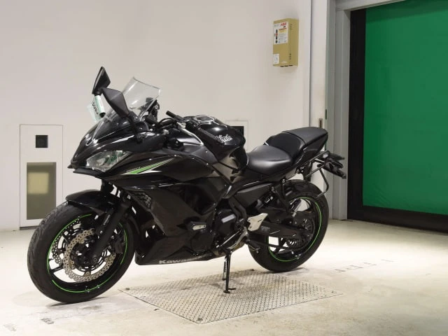 KAWASAKI NINJA650A 2017 год Поздравляем Семена из г. Новокузнецк с покупкой!   Характеристики:  - об