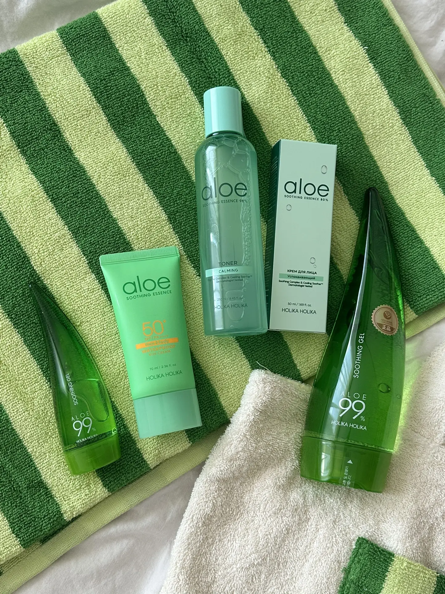 У Holika Holika по праву одни из самых креативных рассылок 💚.  Получила вот такую огромную пляжную с