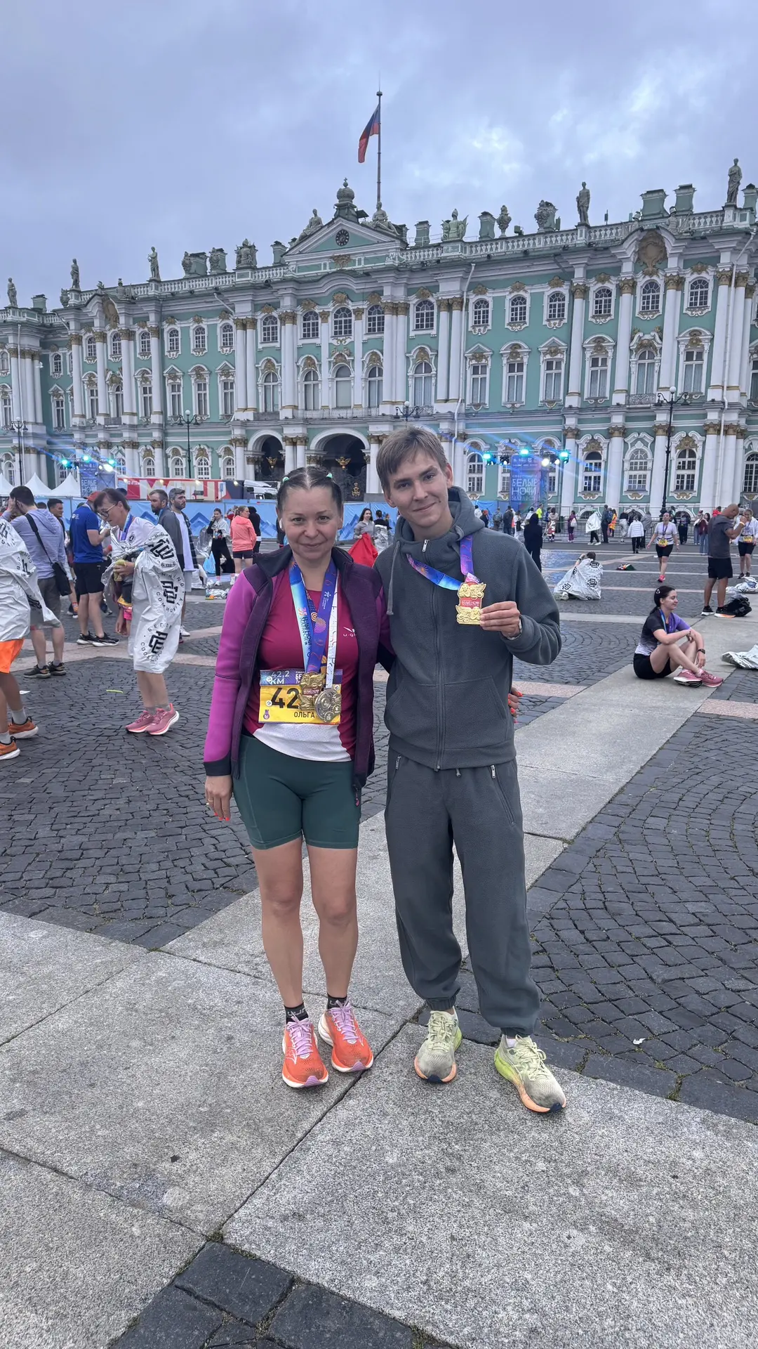 Третий марафон - done ✅
Ночной Питер прекрасен - даже на бегу 😊