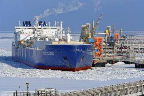 «Кристоф де Маржери» открыл навигацию-2026 на Северном морском пути

СПГ-танкер ледового класса Arc7