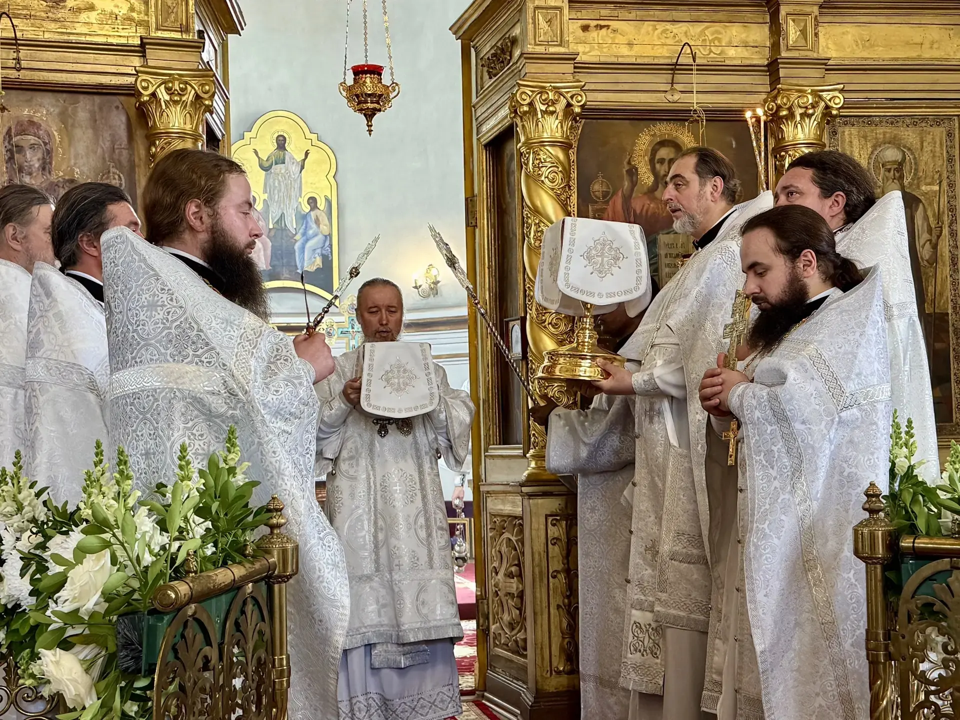В храме Вознесения Господня в станице Пластуновской отметили престольный праздник  21 мая исполнилос