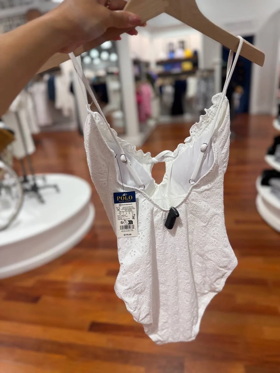 Ralph Lauren

🏷️11700

Контакт менеджера➡️📱 
По вопросам и заказам
Виктория
______________________