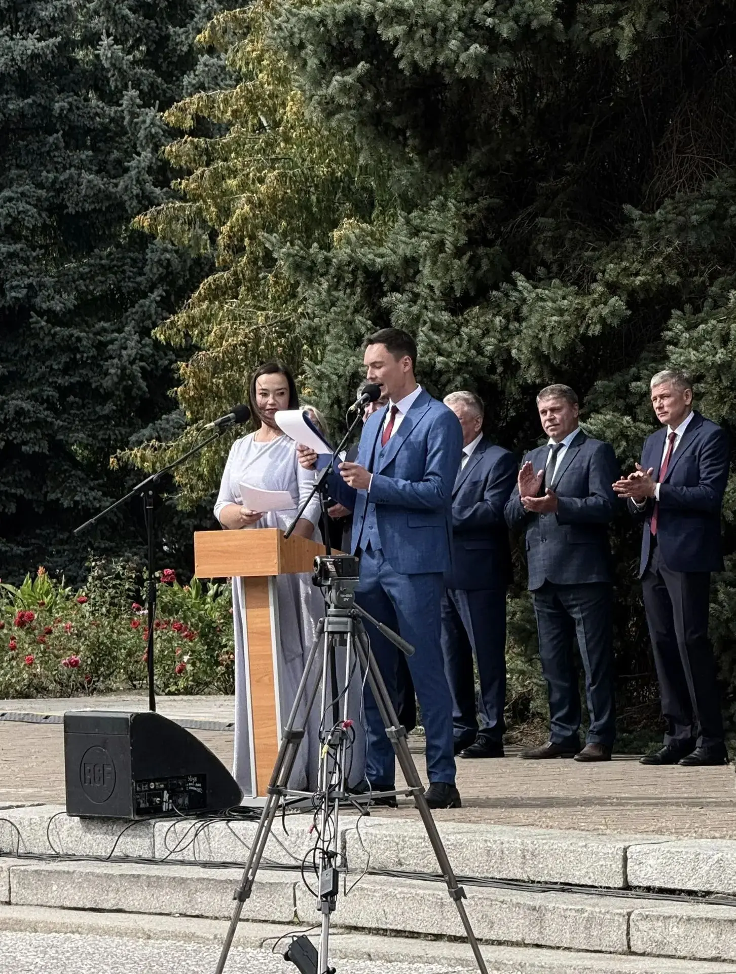 1 сентября для 11 «А» прозвенел последний в их школьной жизни звонок. Торжественная лин...