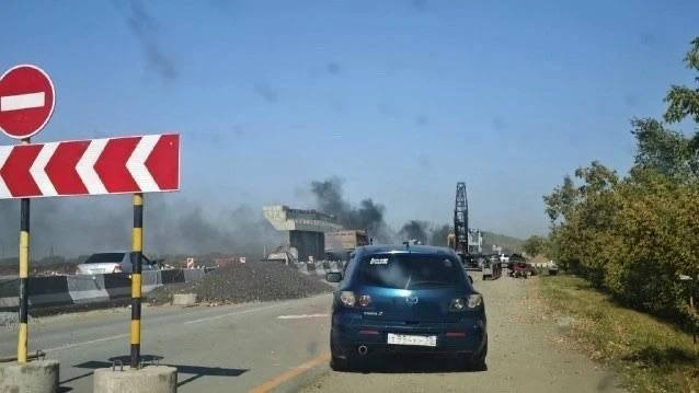 Возле строящегося северного обхода загорелся автомобиль.
