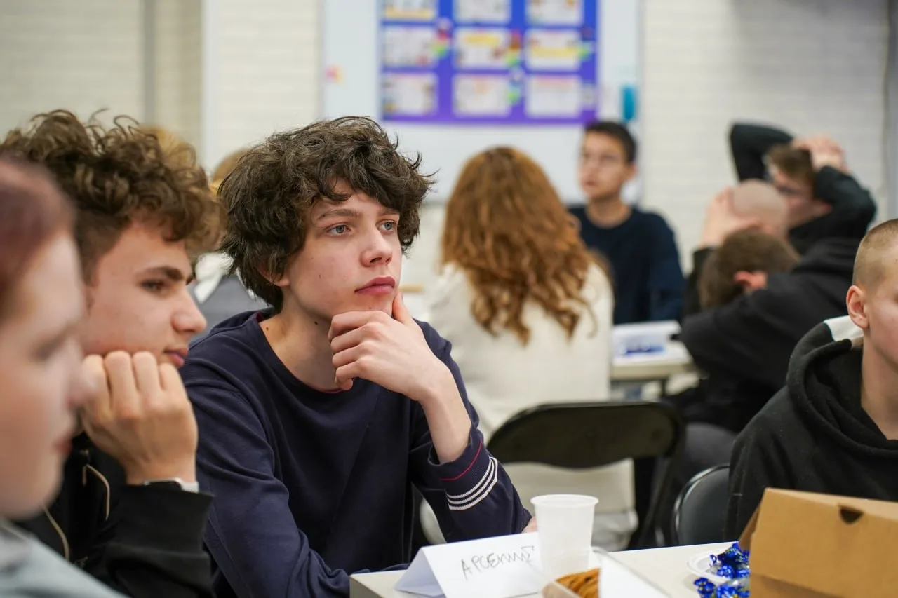 В Санкт-Петербурге прошла «Подростковая лаборатория» проекта #Переправа 💡  Подростки, состоящие на р