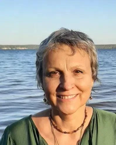 по четвергам 
на пляже Заовражный (спуск с ул. Талвира)
в 7 часов утра 

«Теплый сезон» 2026 с коман