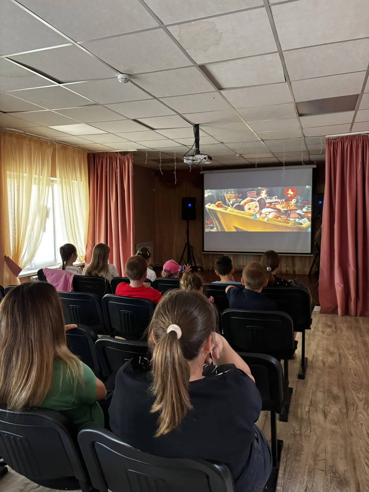 Магия кино объединяет: как прошла «Ночь кино» в поселке Тепличный!