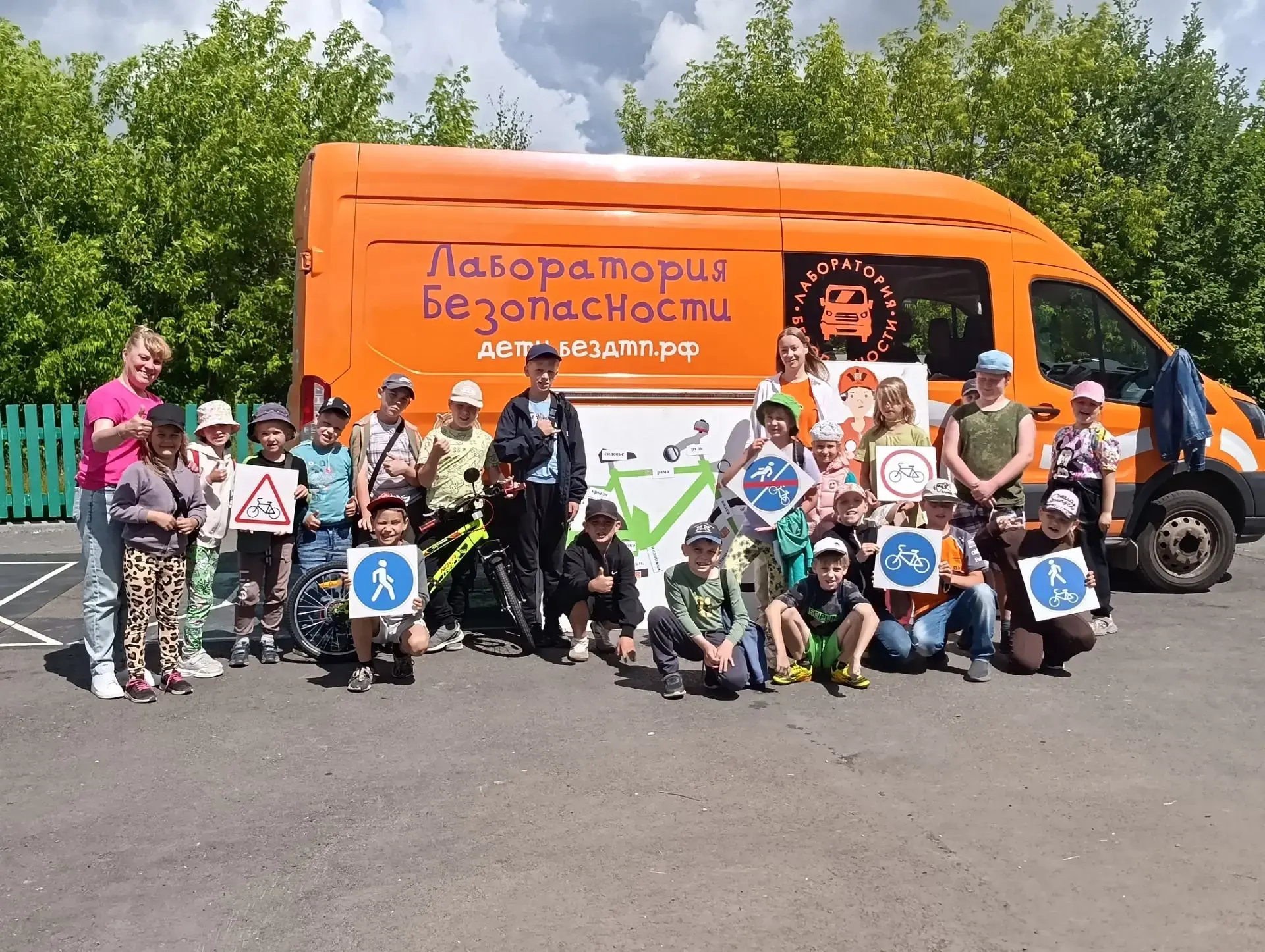 ☀️18 июня 2026 года к ребятам из пришкольного лагеря Апраксинской школы Костромского района приехал 