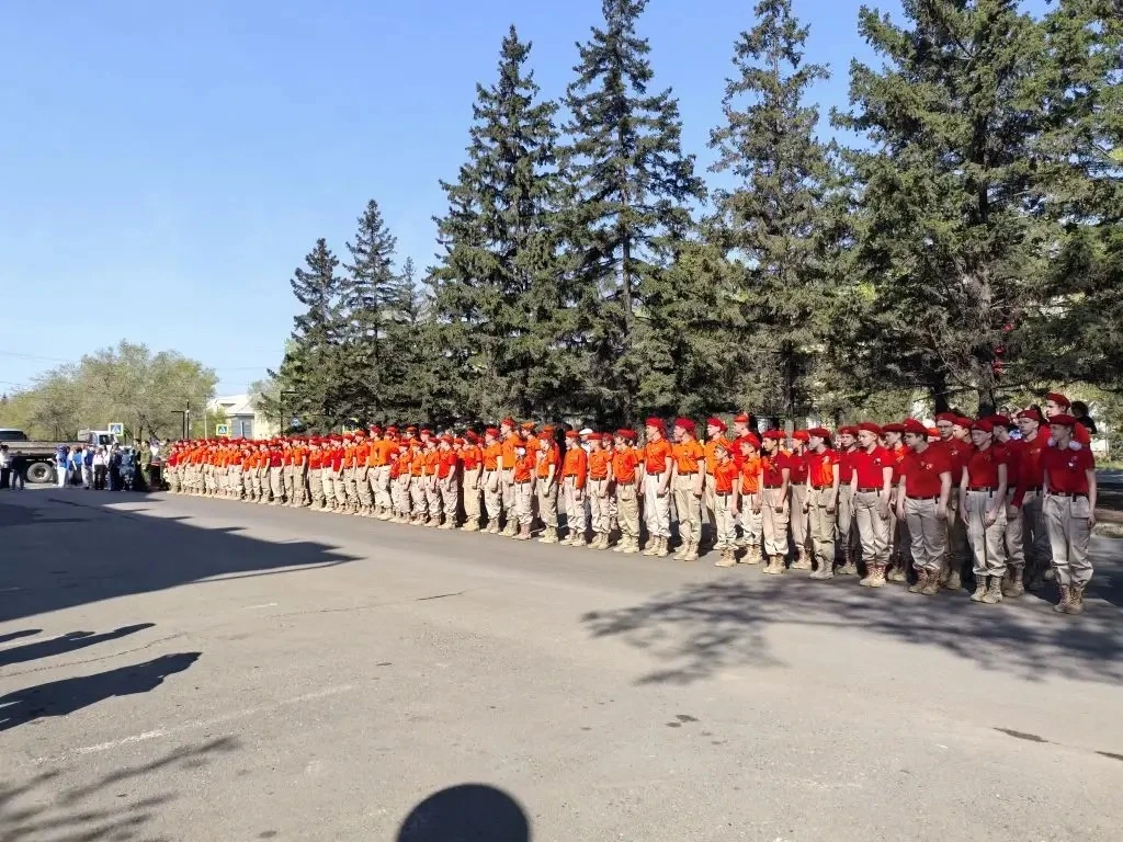 В строю - память и гордость 🇷🇺  Сегодня юнармейцы 5–8 классов приняли участие в торжественном марше,