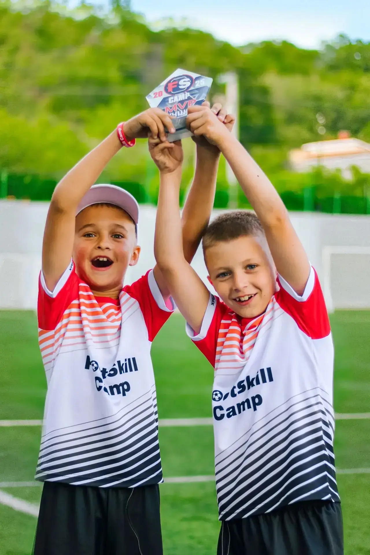 Крутая соревновательная традиция в лагере🏆