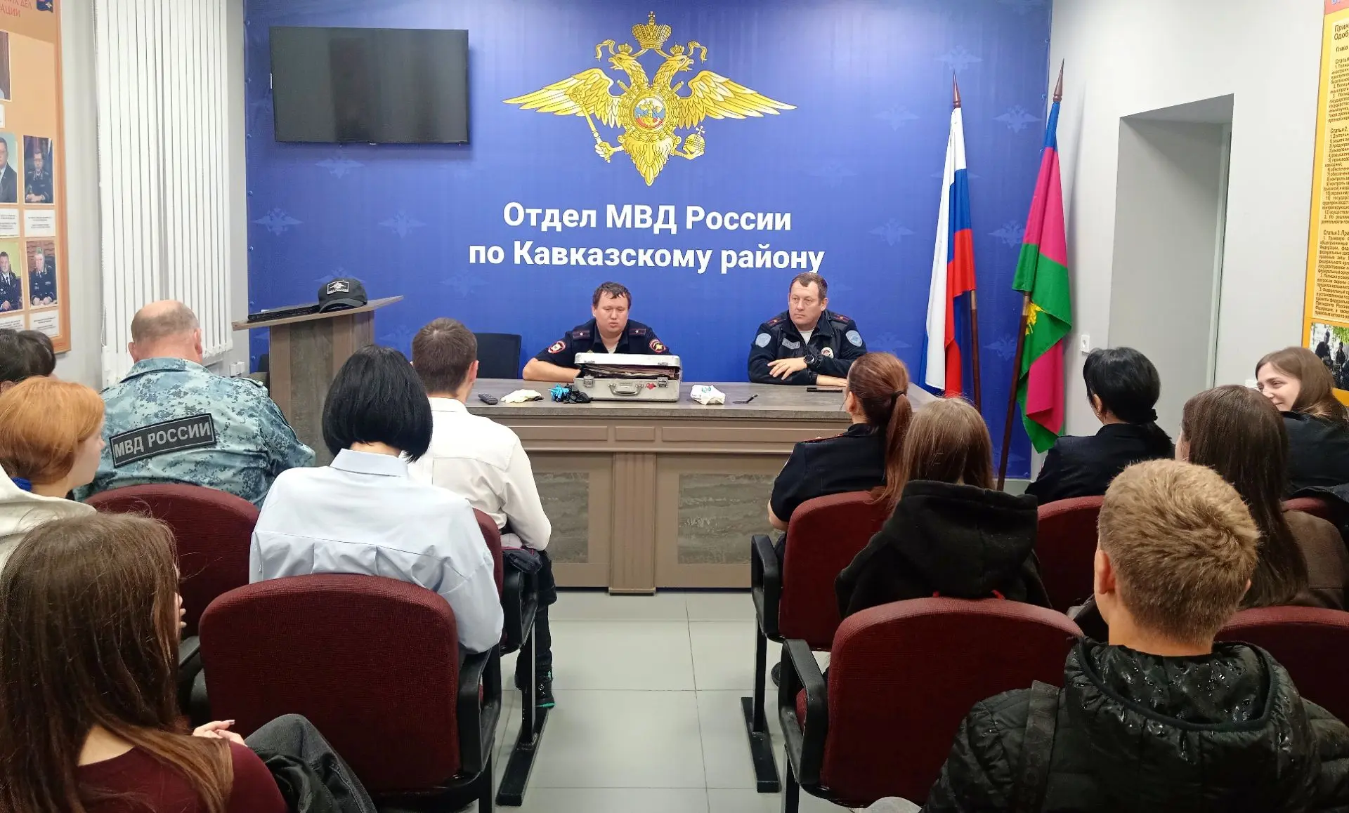 🚔 Экскурсия в полицию: заглянули в будни настоящих профессионалов 👮‍♂️