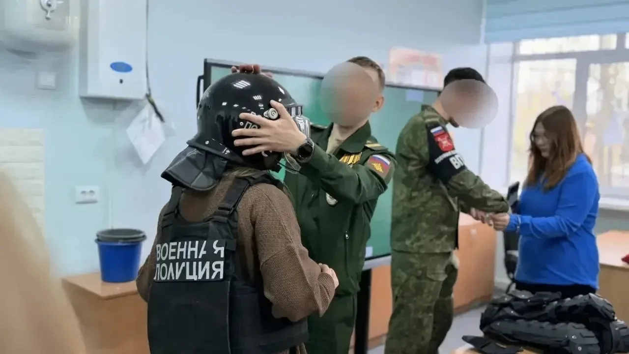 Урок мужества от военной полиции! В нашей школе прошла незабываемая встреча с представителями военно