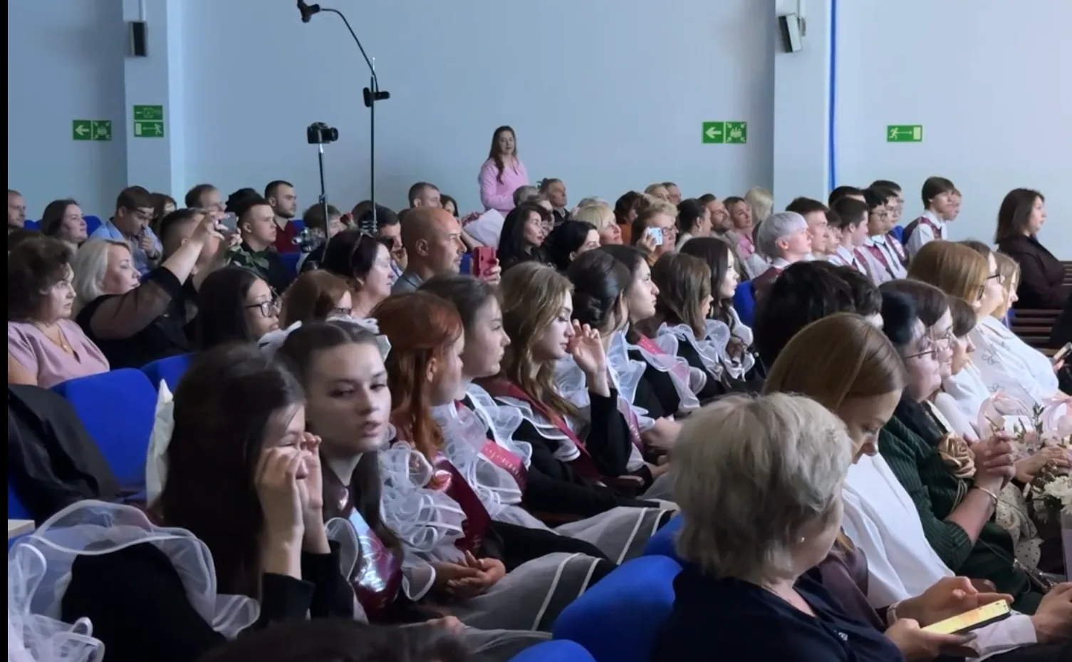 🔔 Торжественная линейка, посвящённая последнему звонку, прошла в Анкудиновской средней школе  🌟 Сего
