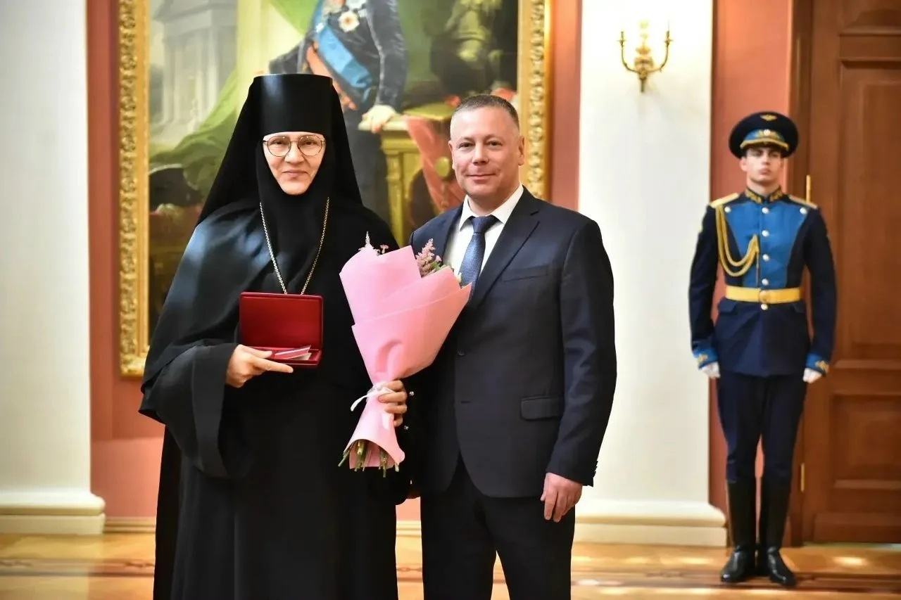 Сегодня в День России губернатор Ярославской области Михаил Яковлевич Евраев вручил Нас...