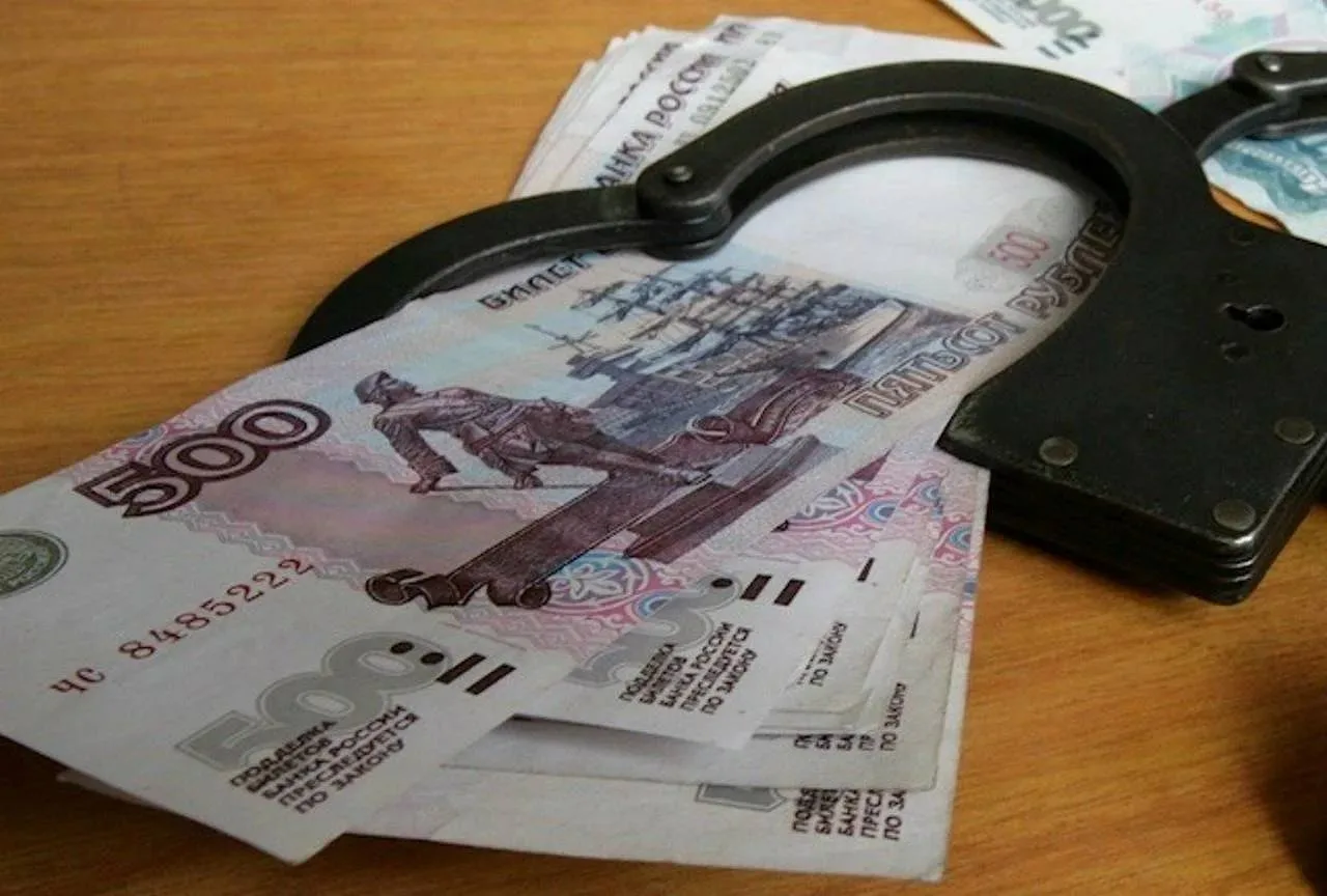⚡ Липчанина будут судить за взятку сотруднику ФСБ ради родственника-нелегала  В Липецке завершено ра