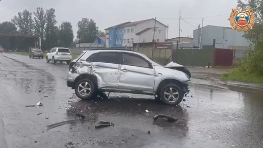 Опрокинулась «Митсубиши»: в Ярославле в ДТП пострадала двухлетняя девочка