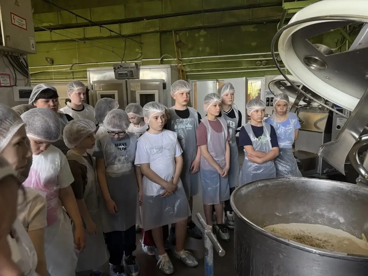 🍞✨ 7 мая 4 «Г» класс побывал на экскурсии «Чубовский хлеб» ✨🍞  Вместе с классным руководителем и род